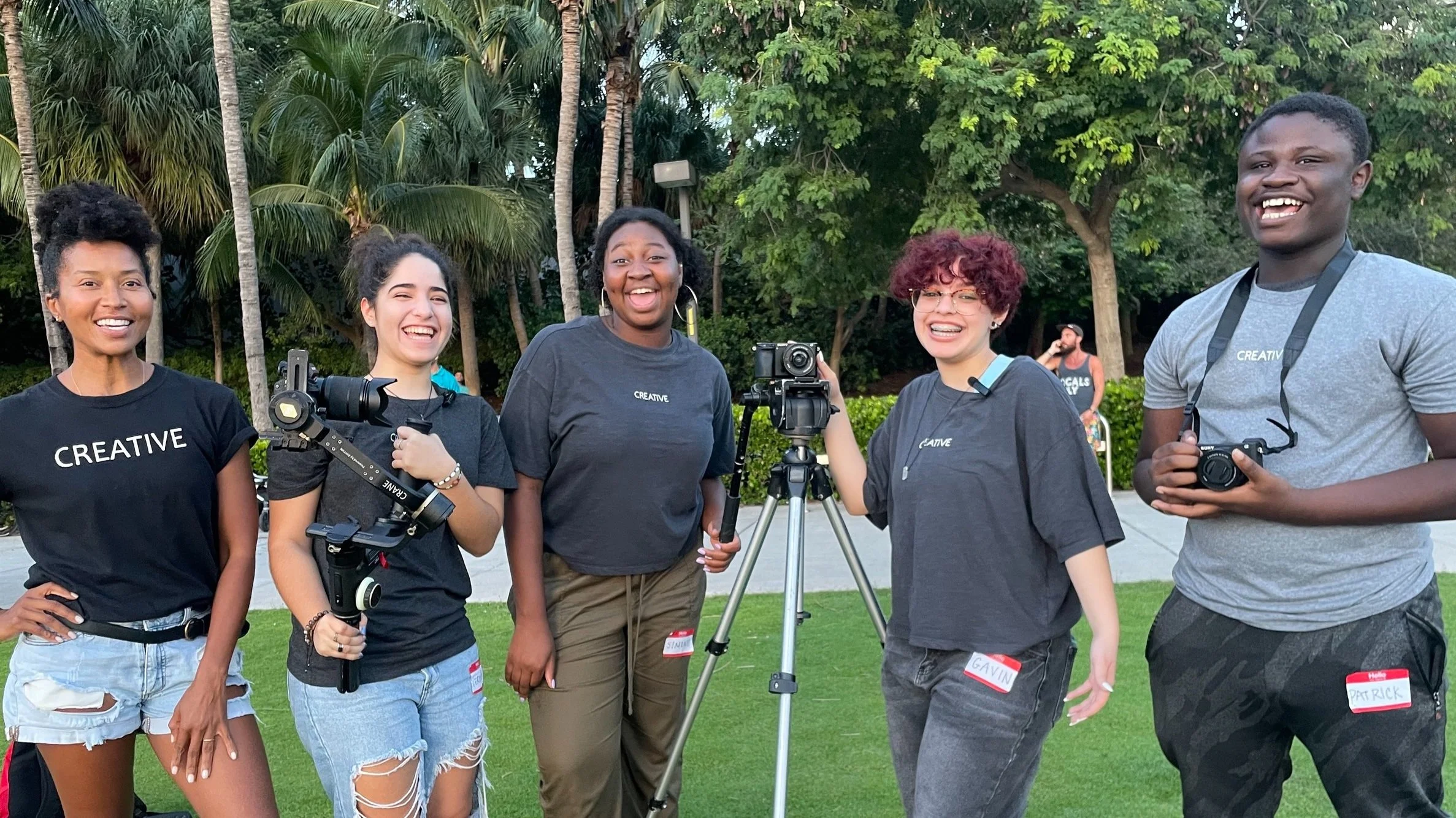 打飞机首席创作人陈导专业照片